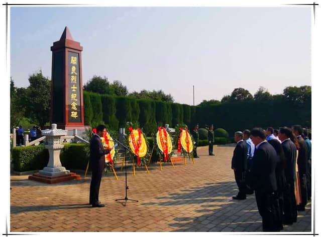 閻良漢皇樹葬墓園受華商報(bào)等媒體報(bào)道,引領(lǐng)綠色殯葬新風(fēng)尚