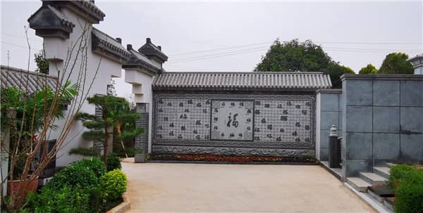 閻良漢皇樹葬骨灰公墓如何將墓園園林化、多樣化、藝術(shù)化和管理現(xiàn)代化、服務(wù)人性化的理念融入到日常運營中?