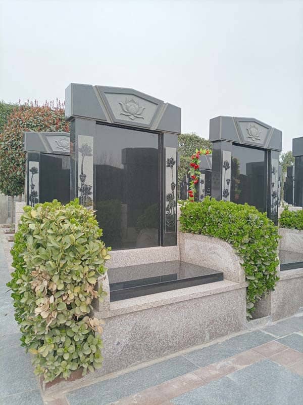 西安漢皇墓園位于哪個具體景區(qū)內(nèi),其地理位置有何優(yōu)勢?