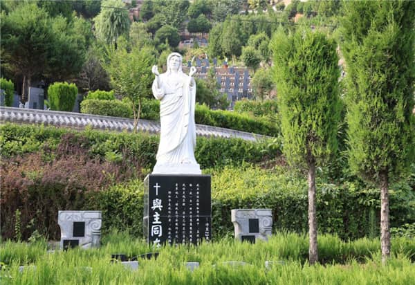 如果家屬在西安壽陽山墓園內(nèi)違反了保護(hù)環(huán)境的規(guī)定,可能會(huì)面臨哪些后果?