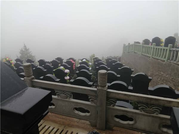 在前往西安九龍山公墓的路上,有哪些建議可以幫助游客更好地規(guī)劃行程和享受旅途?