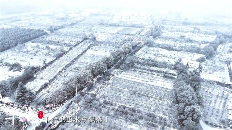 西安霸陵墓園新區(qū)位于西安市灞橋區(qū),是霸陵墓園的擴(kuò)建區(qū)域